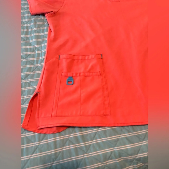 Carhartt Force Cross Flex V-Neck Scrub Top Large - Picture 2 of 10